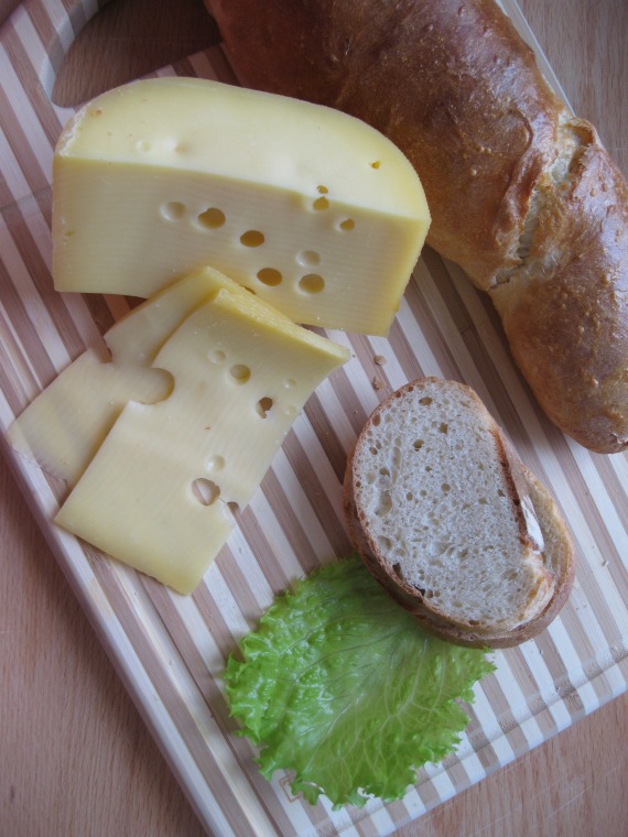 Italian Bread and cheese